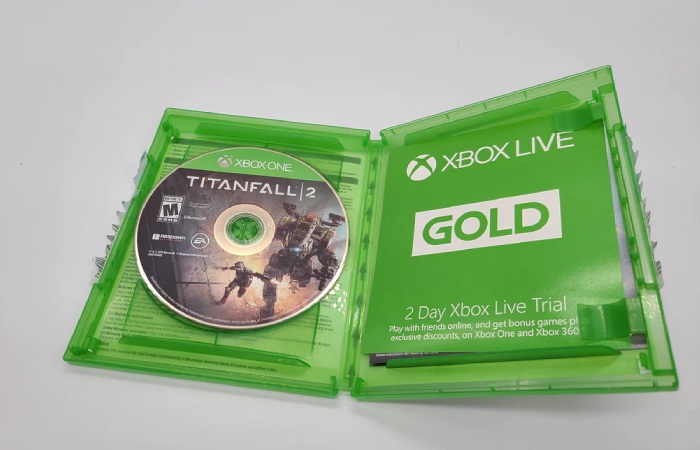 Get Xbox Live Free Trial Gold Codes With Controllers and Consoles