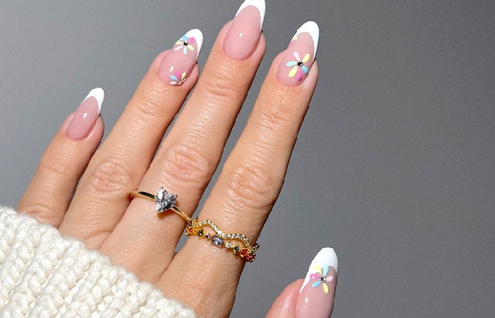 Benefits of Manicures for Spring Nails
